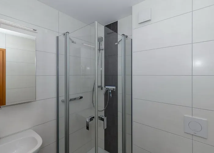 Korb-butze 8110 Yachthafenresidenz Ostseebad Kühlungsborn
